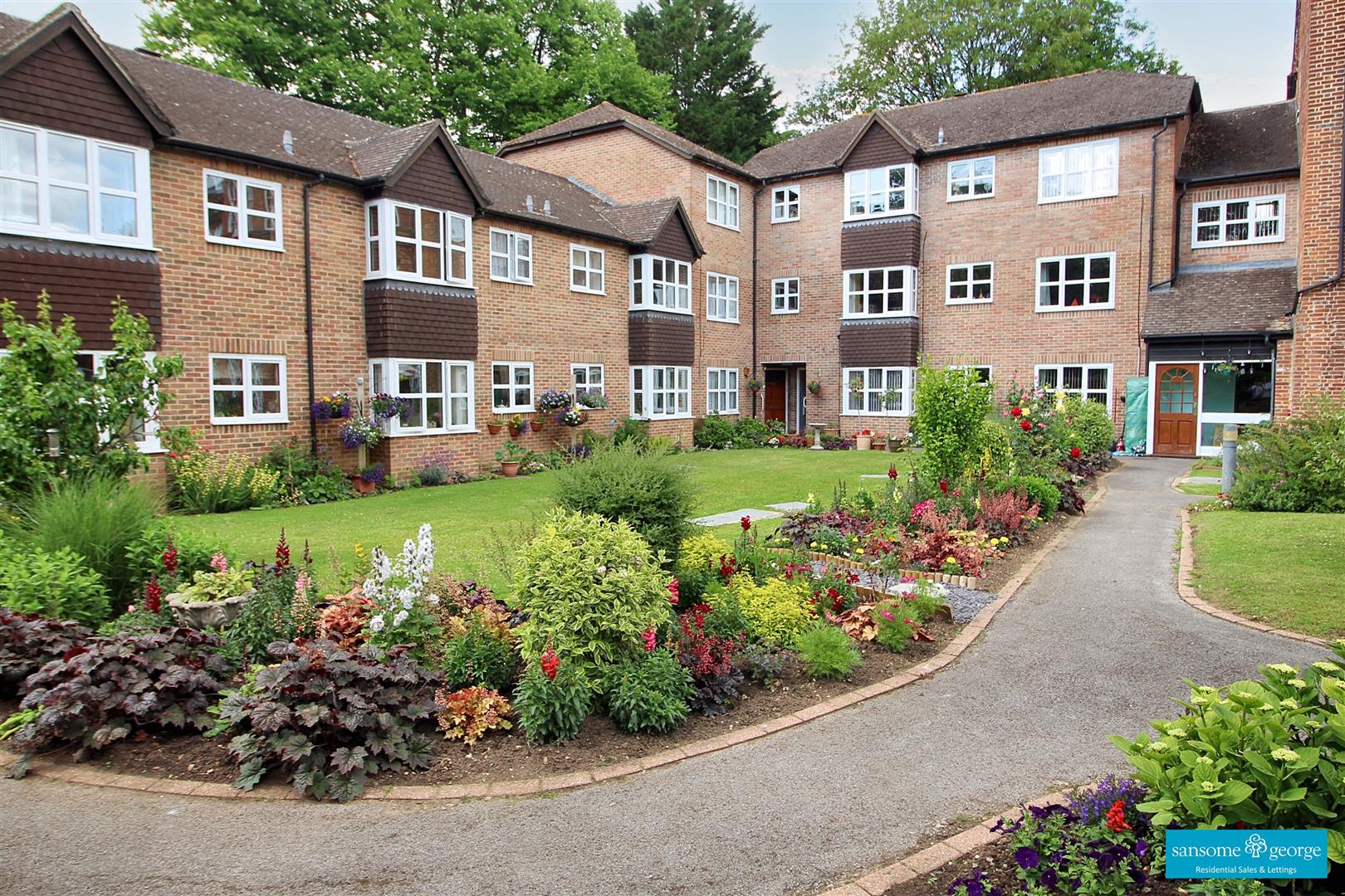 1 bed property in Burghfield Road, Reading